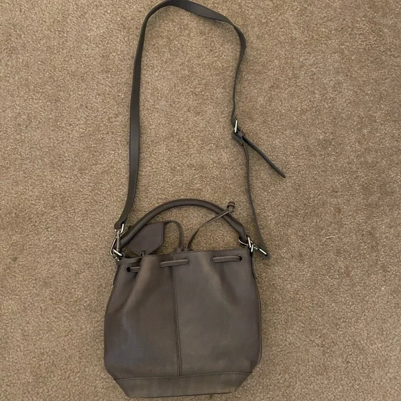 Madewell 100%Leather Bucket Bag